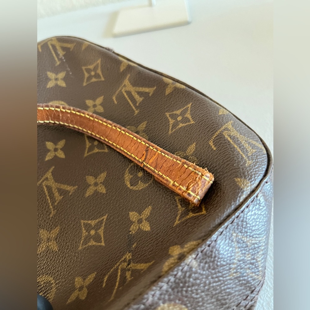 Louis Vuitton small bag - Picture 12 of 15